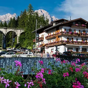 Meuble Neve *** Cortina dʼAmpezzo